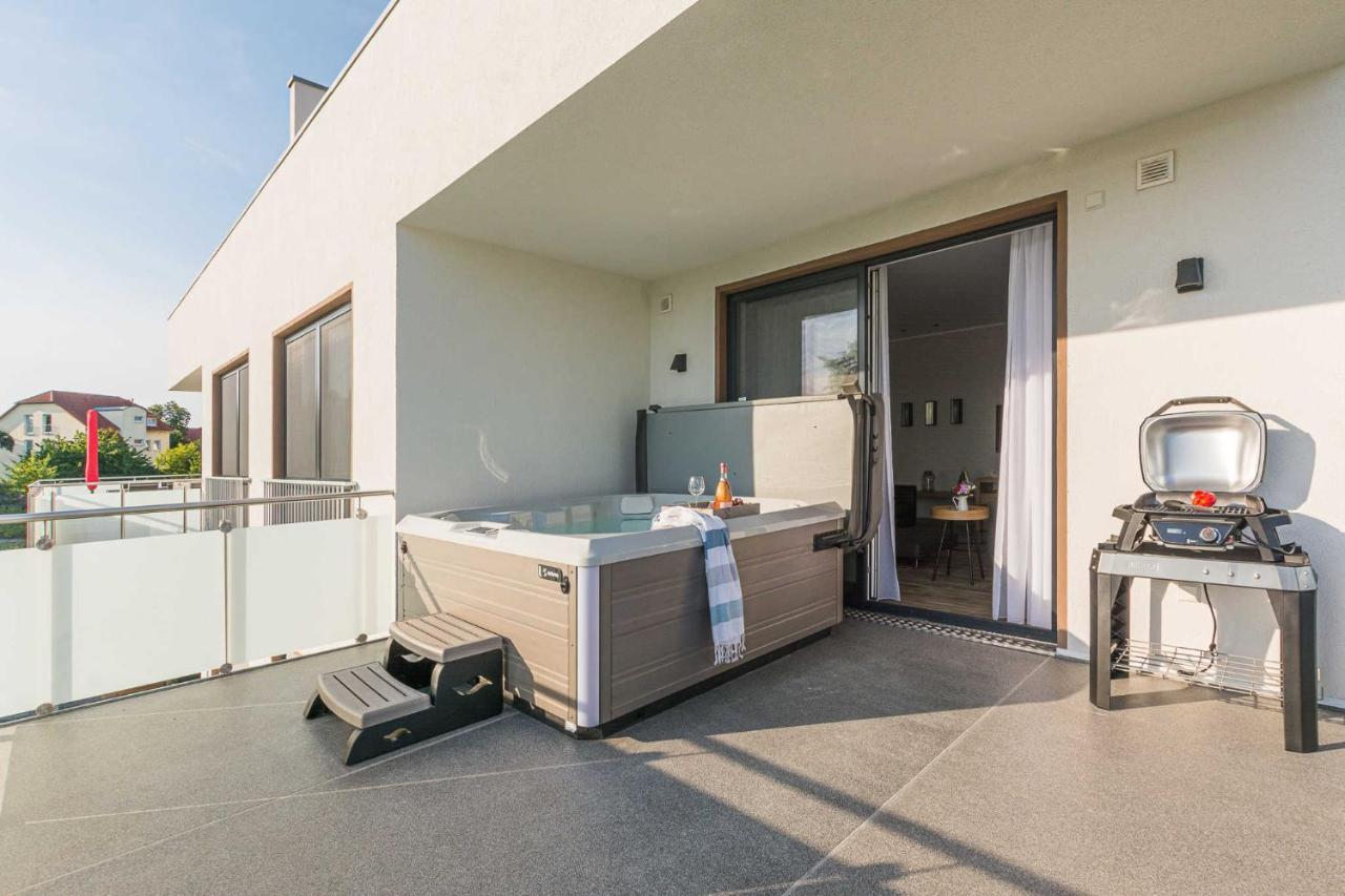 Luxus_Spa_Og_Fewo Quartier 4 _We 4_ Göhren-Lebbin Exteriör bild