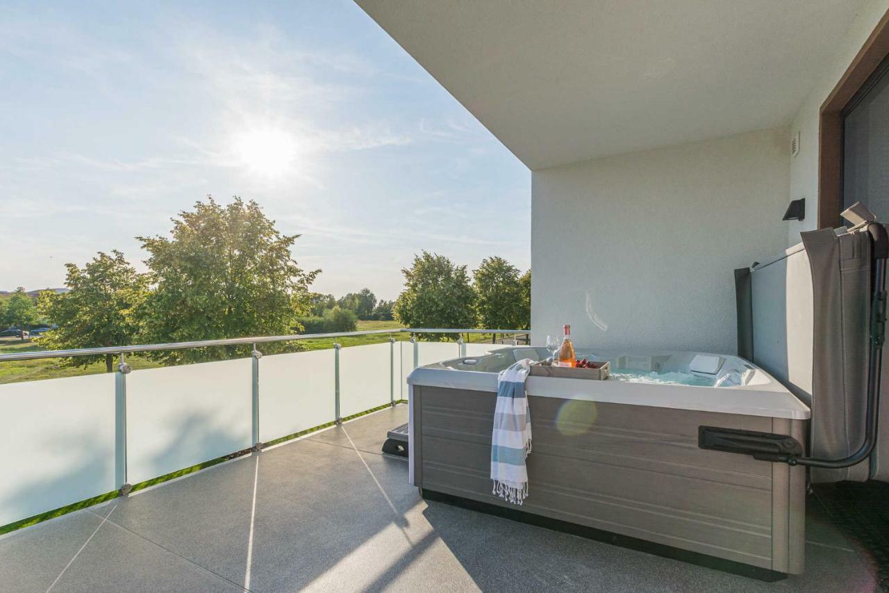 Luxus_Spa_Og_Fewo Quartier 4 _We 4_ Göhren-Lebbin Exteriör bild